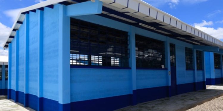 Mineduc reporta 14,400 escuelas remozadas en lo que va de la administración