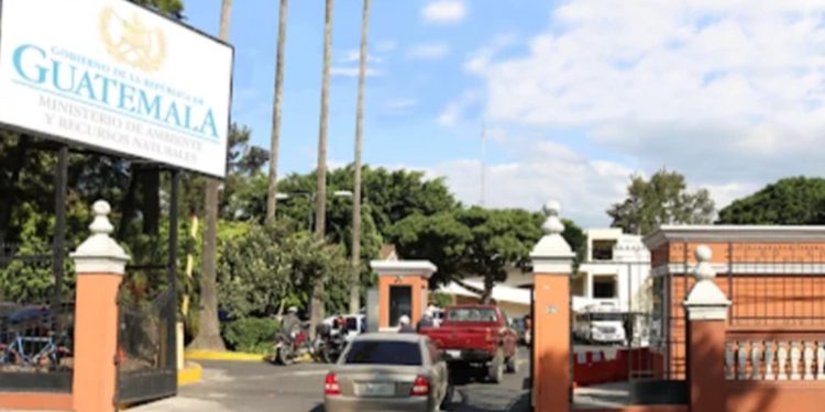 Ministerio de Ambiente realiza estudios para establecer niveles de contaminación en el país