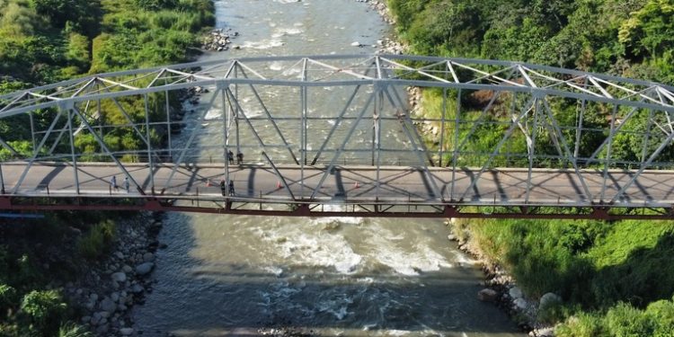 Ministerio de Comunicaciones reconoce daños en infraestructura vial y prioriza reparación de puentes