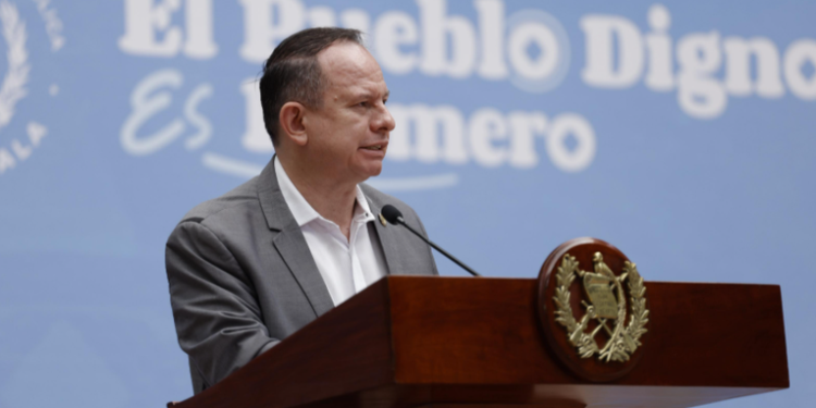 Ministerio de Desarrollo brinda alimentos a familias afectadas por los sismos