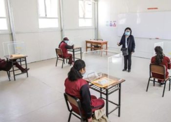 Ministerio de Educación autoriza clases presenciales en 103 colegios