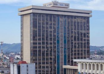 Ministerio de Finanzas entrega fondos a comunidades para inversiones locales