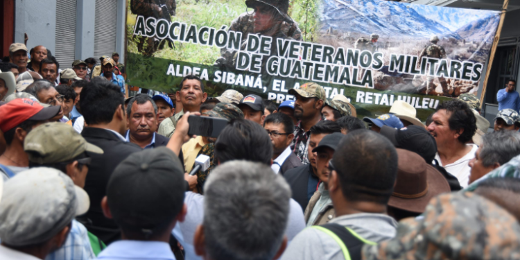 Ministerio de Gobernación dialoga con Ex Militares