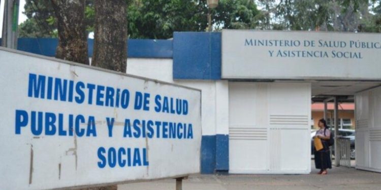 Ministerio de Salud anuncia atención médica especial para estudiantes del sector público tras cancelación de seguro escolar