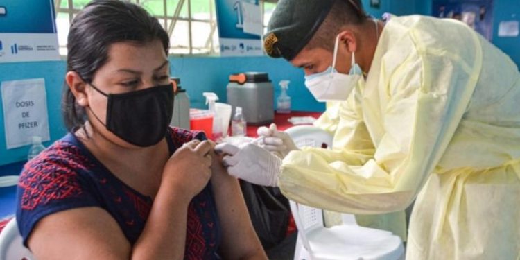 Ministerio de Salud presenta nueva estrategia de vacunación para alcanzar más inmunizados