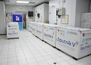 Ministerio de Salud recibió esta madrugada lote de 310 mil dosis de vacunas
