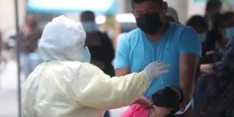 Ministerio de Salud reporta 927 casos de COVID-19 durante el pasado domingo