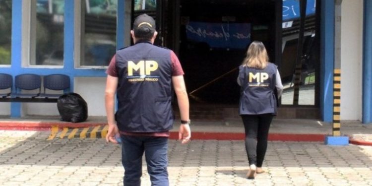 Ministerio Público investiga contratos de construcción en el Ministerio de Comunicaciones