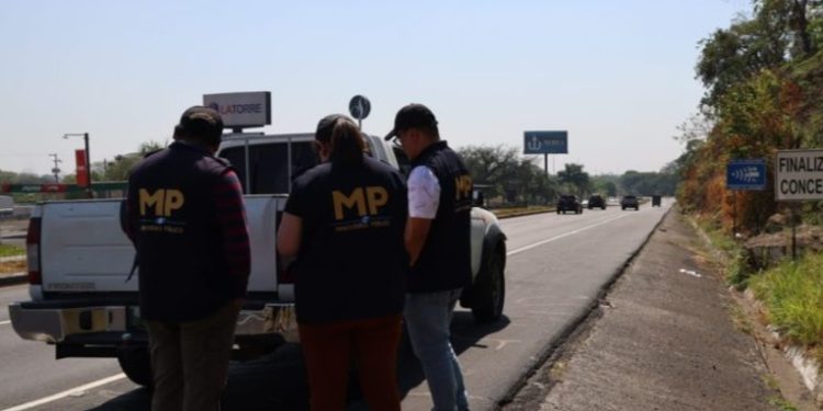 Ministerio Publico realiza inspección en Autopista Palín-Escuintla por investigación de corrupción