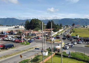Ministra de Comunicaciones anuncia cancelación de contrato por paso a desnivel en Quetzaltenango