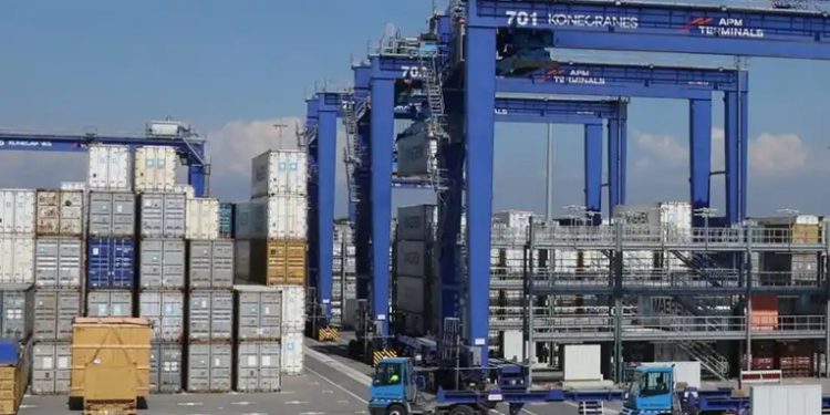 Ministra de Economía asegura continuidad de APM Terminals pese a fallo judicial