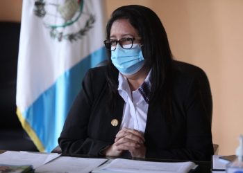 Ministra de educación informa sobre el descanso de medio año escolar