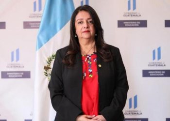 Ministra de Educación solicitará más fondos en presupuesto del próximo año