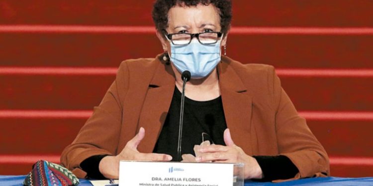 Ministra de Salud analiza ampliar medidas de restricción