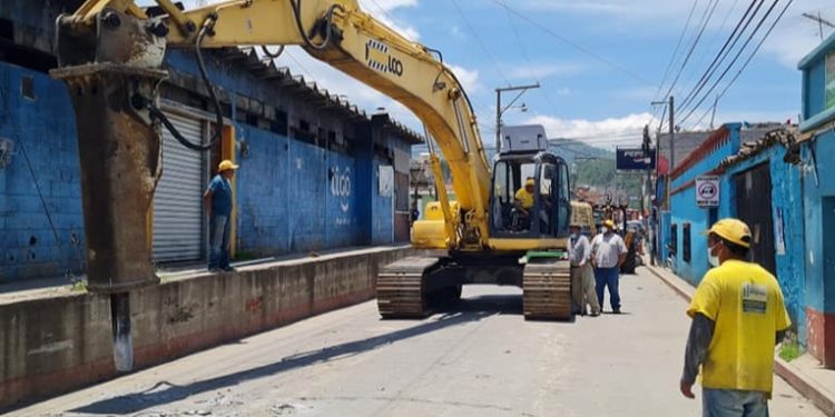Ministro de Comunicaciones: Estado de calamidad incluirá solicitud de Q205 millones para maquinaria pesada