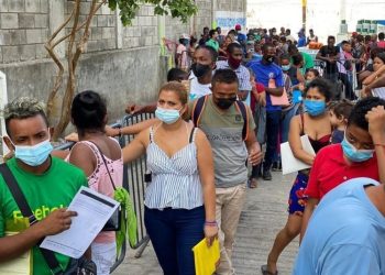 Ministro de Economí­a incita a guatemaltecos que viajan a Tapachula a no traer cosas de contrabando