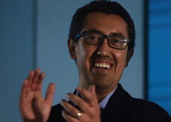 Ministro de Finanzas destaca la necesidad de inversión para el crecimiento económico
