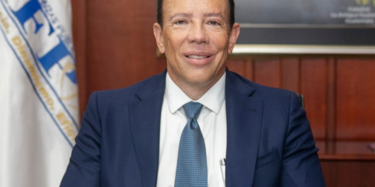 Ministro de Finanzas indica que si es su voz pero afirma que es un montaje