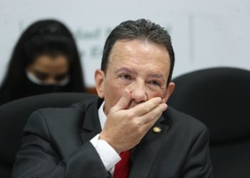 Ministro de Finanzas podrí­a ser interpelado por el Pleno Del Congreso