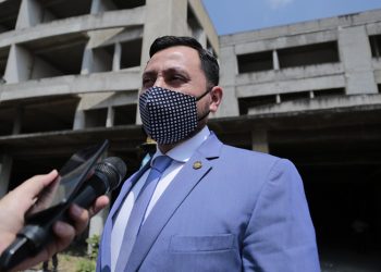 Ministro de Gobernación busca recontratar a agentes de PNC