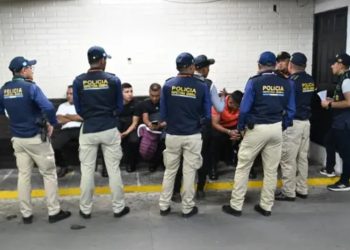 Ministro de Gobernación celebra desmantelamiento de red de traficantes de personas