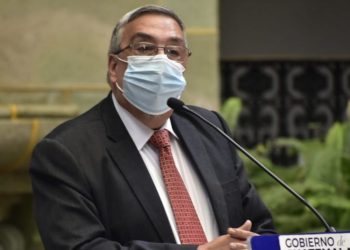 Ministro de Salud no acude a cita para interpelación, tras dar positivo a Covid-19