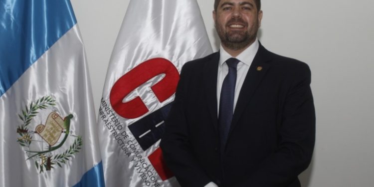 Ministro Maldonado Cuestiona Imparcialidad de Diputado Castillo