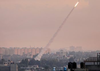 Misiles lanzados desde Gaza alcanzan varias zonas de Israel