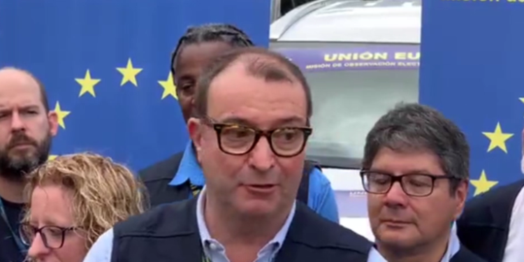 Misión de la Unión Europea envía 40 observadores electorales al país para la segunda vuelta