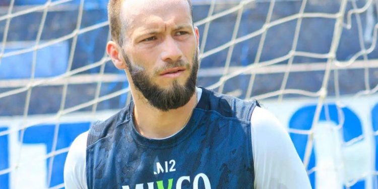 Mixco entregó premio económico a Moscoso