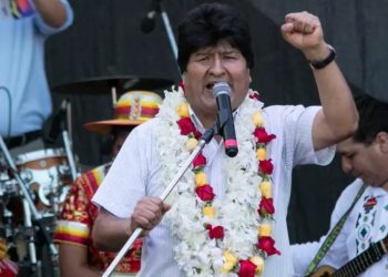 Morales dice que será candidato a las buenas o a las malas
