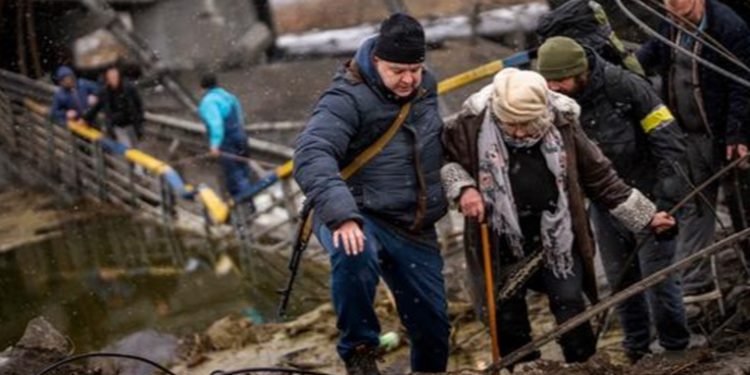 Moscú admite muerte de 498 soldados rusos, según Kiev van 5.840