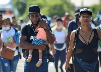 MSF alerta de situación insostenible para miles de migrantes
