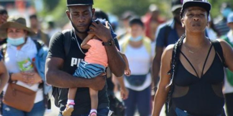 MSF alerta de situación insostenible para miles de migrantes