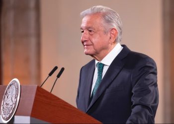 Muchas gracias por declararme persona non grata: López Obrador al Congreso de Perú