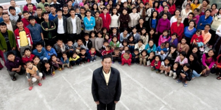 Muere a los 76 años el jefe de la familia más grande del mundo, con 38 esposas y 89 hijos