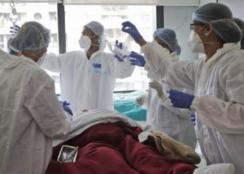 Muere por covid-19 un multimillonario de la lista rusa de Forbes