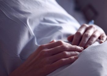 Muere una joven india de 19 años tras ser quemada viva por su acosador