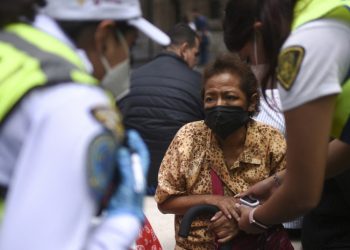 Muere una persona en Colima por la caí­da de una barda en un centro comercial tras el terremoto en México