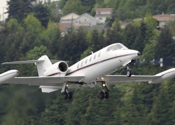 Mueren 4 personas al estrellarse un avión sanitario en el sur de Argentina