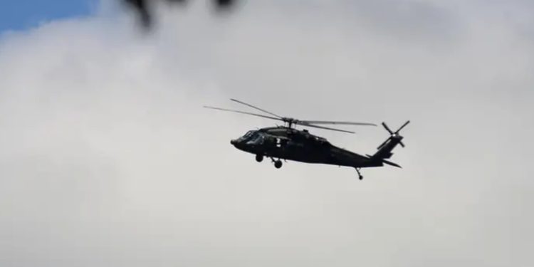 Mueren ocho militares en caída de helicóptero en Colombia