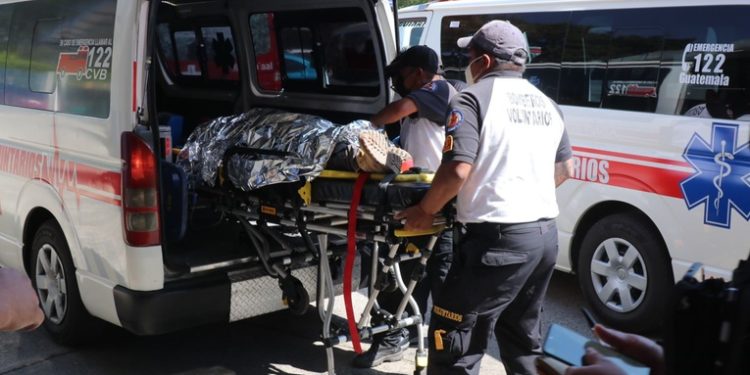 Mujer bombero fallece en explosión de coheterí­a