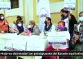 Mujeres protestan en demanda de un presupuesto del Estado equitativo