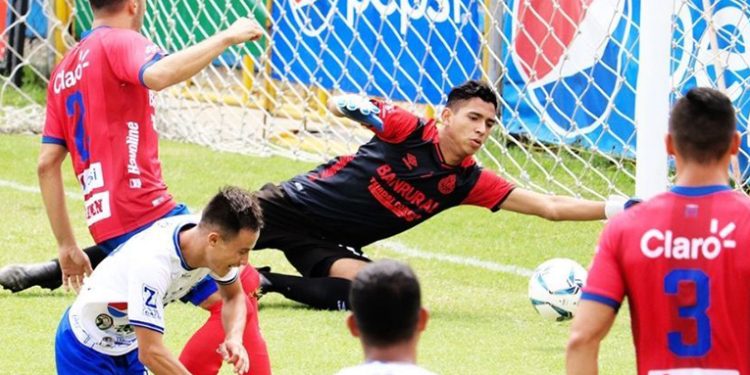 Municipal recupera 3 puntos que no sirven de nada