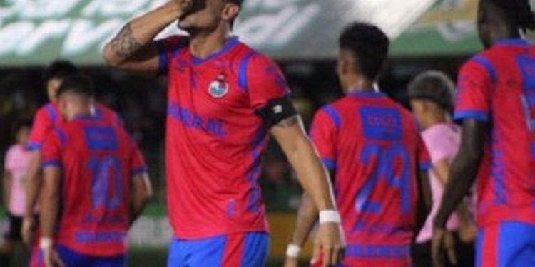 Municipal vence 1-2 a Guastatoya y asume el liderato del Apertura 2024
