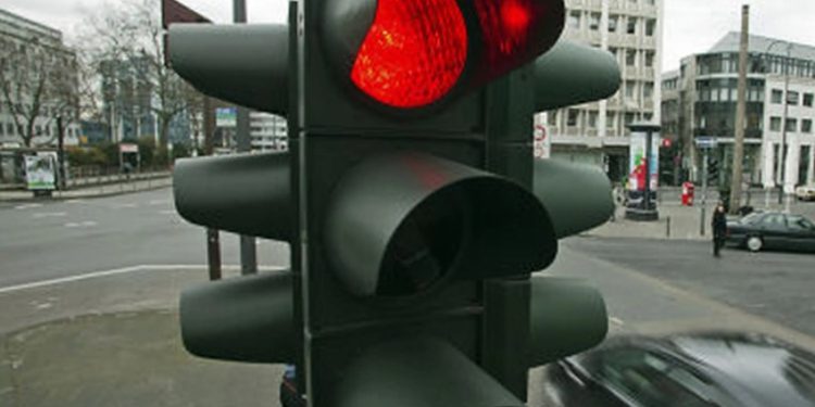 Municipalidad anuncia cierre temporal en la Avenida Reforma por trabajos de semáforos inteligentes