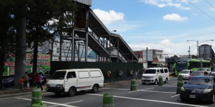 Municipalidad anuncia cierres parciales en el Anillo Periférico por trabajos nocturnos de construcción