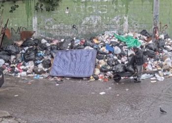 Municipalidad capitalina erradica un basurero clandestino en la zona 5