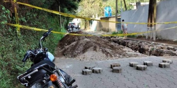 Municipalidad de Mixco cierra ví­a alterna en Ruta Interamericana