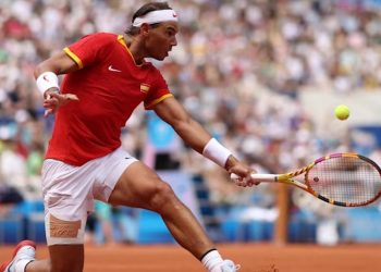 Nadal deja a medias su enésima ‘Nadalada’ en París ante un imponente Djokovic